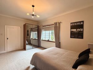 Photo 25- click for photo gallery